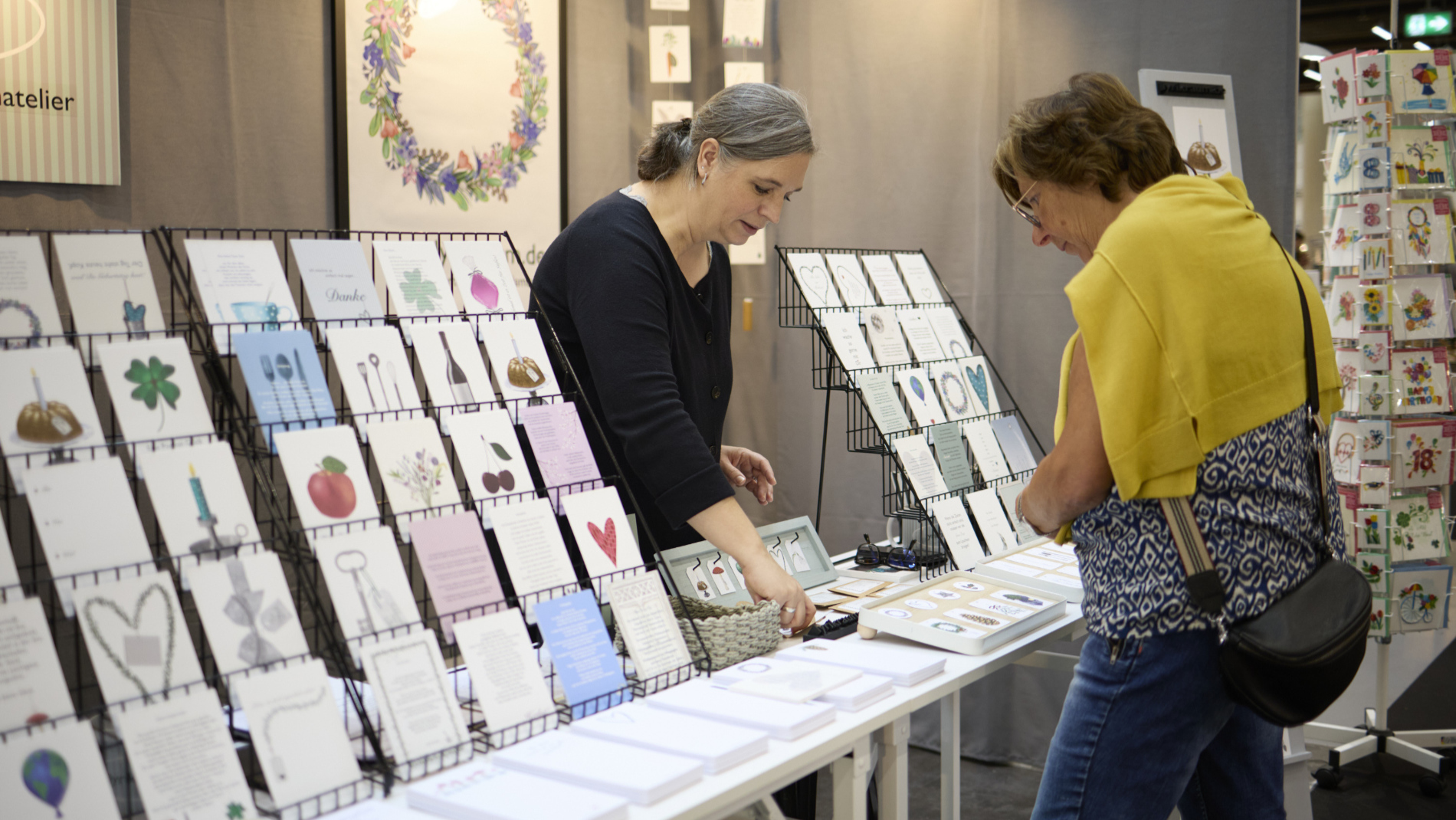 Lovingly crafted and selected stationery as well as gifts from renowned and small manufacturers can be found in halls B1.EG to B4.EG. Photo: Messe Frankfurt / Rolf Otzipka